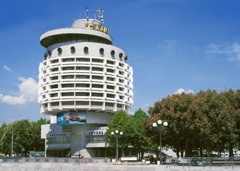 Salute Hotel Kyiv Exterior foto